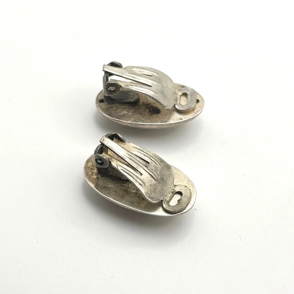 Vintage Silver Tone Oval Dome Clip On Earrings Minimalist Mid Century Style